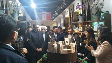 Azərbaycan Çində növbəti ticarət evini açıb - FOTO