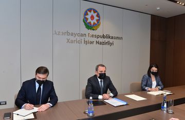  Nazir Serbiyanın yeni səfirinin etimadnaməsinin surətini qəbul edib
