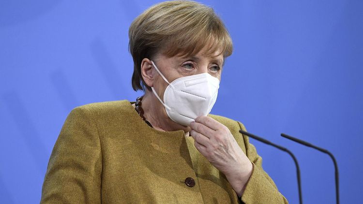 Merkel “Sputnik V” peyvəndinin alınması ilə bağlı Almaniyanın şərtini açıqlayıb