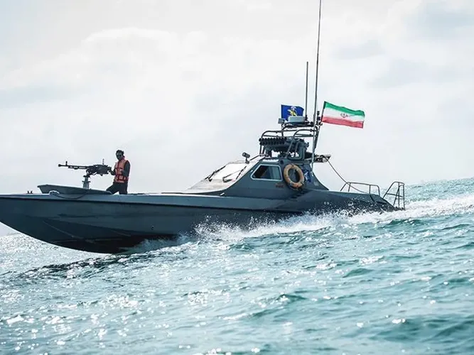 Пентагон призвал Иран к деэскалации на море