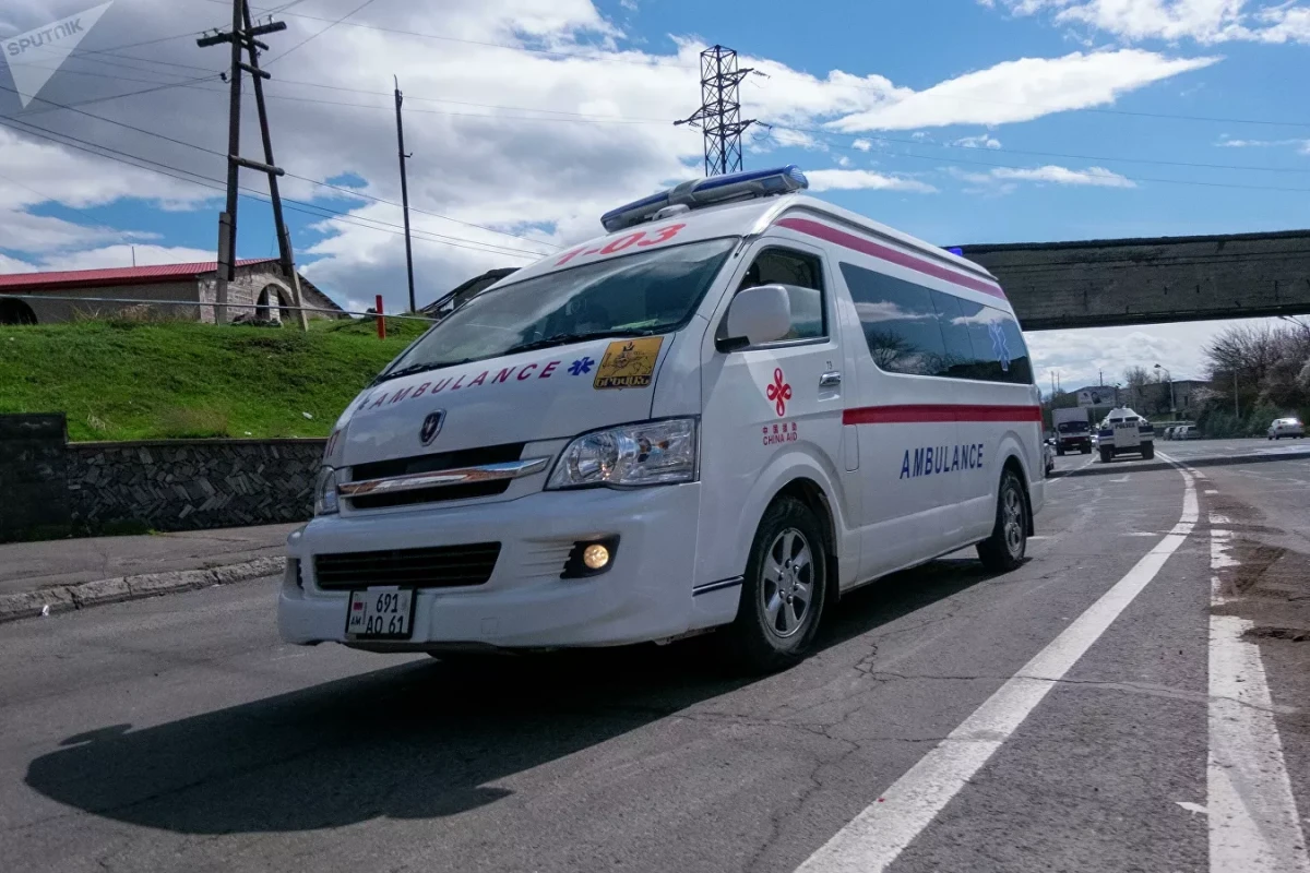 Ermənistanda Rusiya hərbçiləri qəzaya düşüb, 1 nəfər ölüb, 4 nəfər yaralanıb