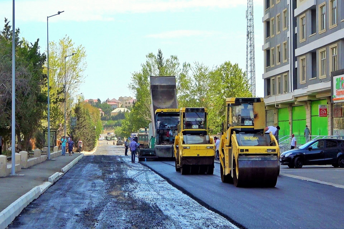 Bakının Bəhruz Nuriyev küçəsi əsaslı təmir olunur
