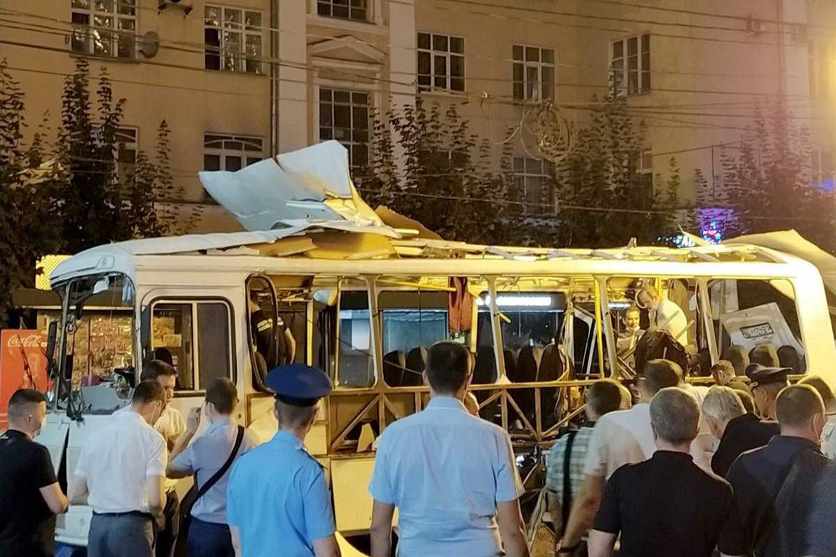 ABŞ-da avtobusun aşması nəticəsində 50-dən çox sərnişin yaralanıb