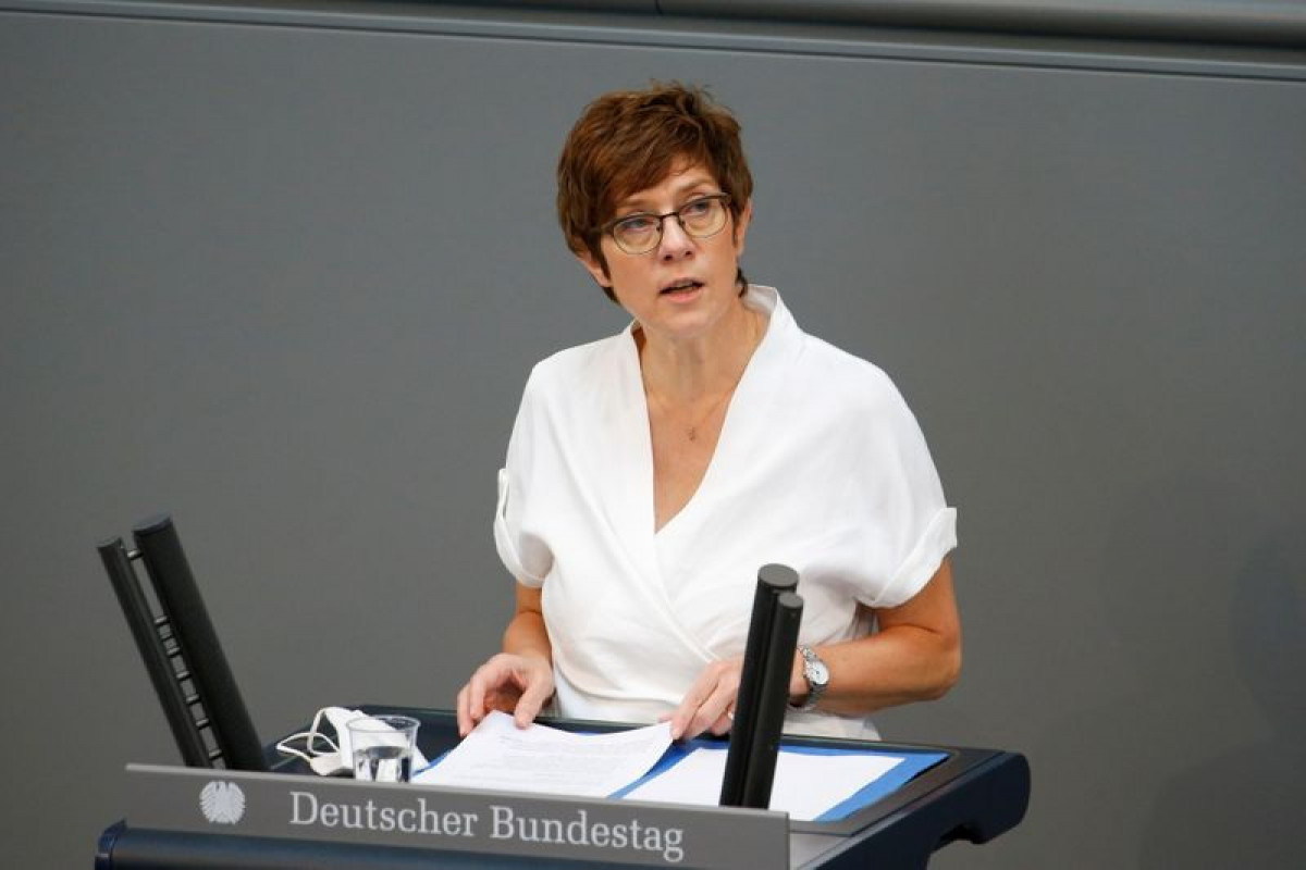 Anneqret Kramp-Karrenbauer