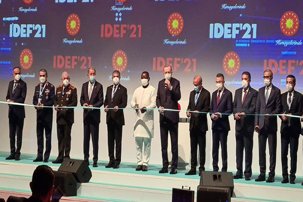 Zakir Həsənov “IDEF-2021” sərgisinin açılış mərasimində