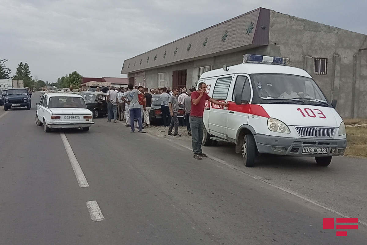 Salyanda avtoqəza olub, sürücü ölüb