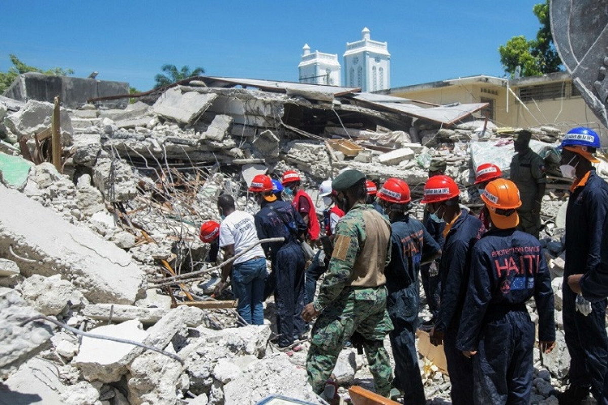 Число жертв землетрясения на Гаити возросло до 1941