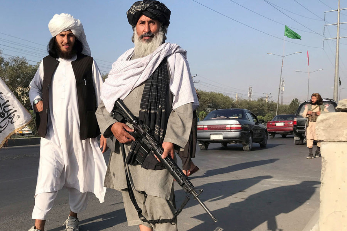 МВФ приостановил помощь Афганистану