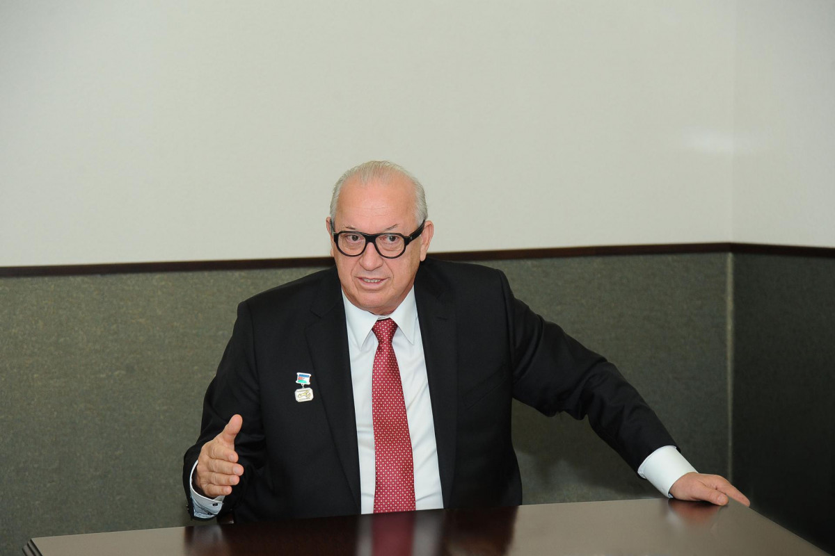 Cahangir Əsgərov: "Azərbaycanın hava məkanında uçuşlar bir gün də olsun dayanmayıb"