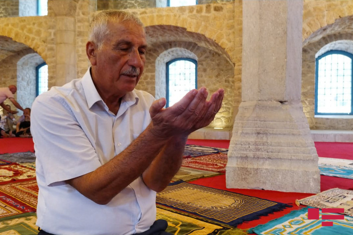 Şuşalıların Yuxarı və Aşağı Gövhər Ağa məscidlərini ziyarəti
