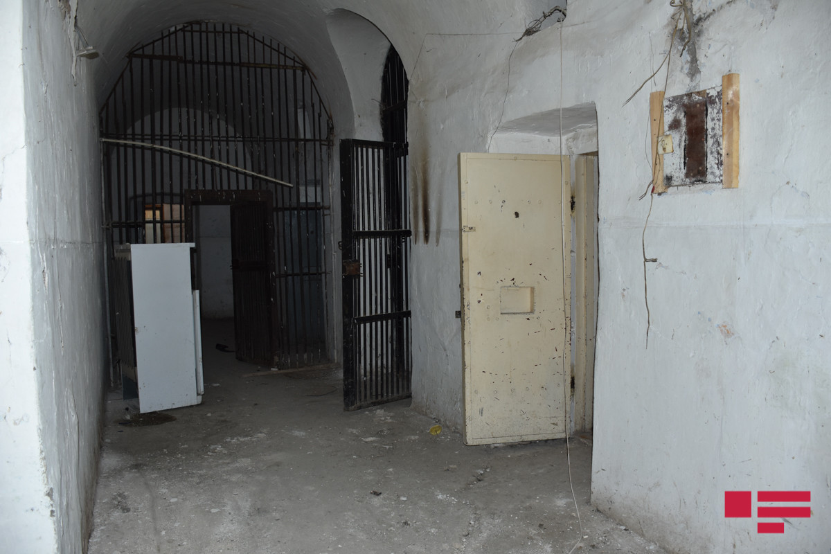Prison where Gachag Nabi was detained, destroyed paintings of Mir Movsum Navvab-REPORTAGE FROM SHUSHA 