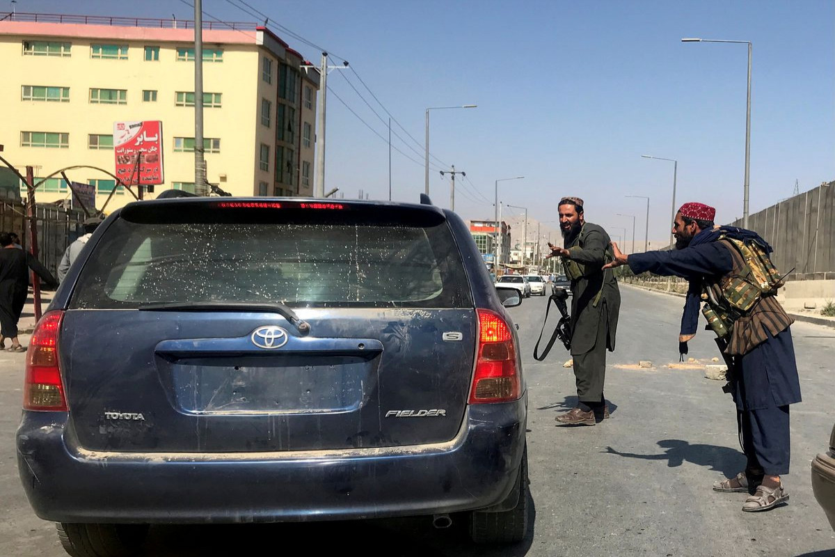 As Kabul turmoil mounts, Taliban