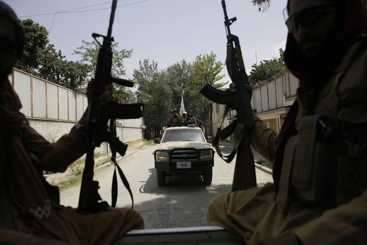 «Талибан» направил спецназ для наведения порядка в аэропорту Кабула