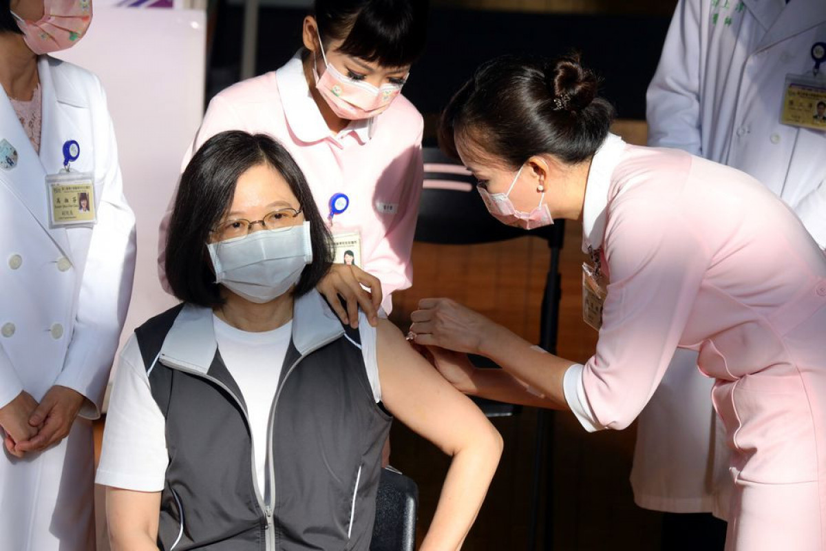 President Tsai Ing-wen got vaccinated with Taiwan