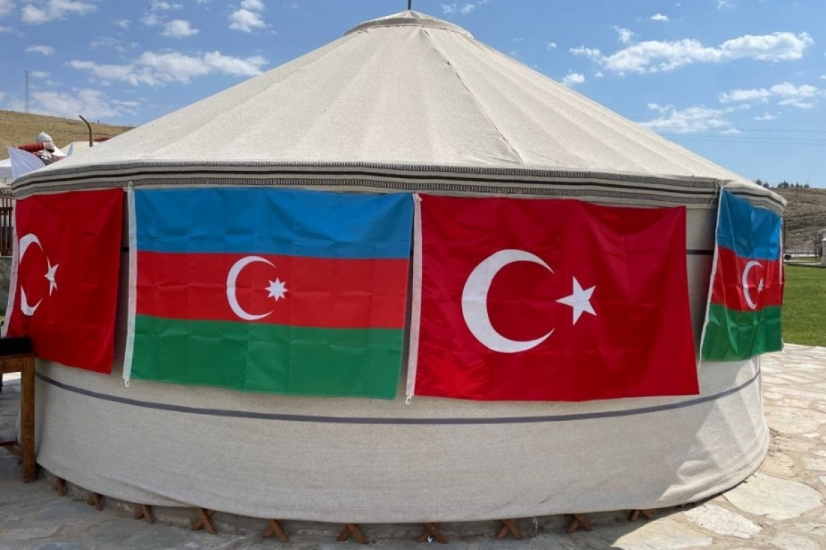 В Турции в рамках торжеств по случаю 950-летия победы при Малазгирте состоялось открытие шатра Азербайджана -ФОТО 