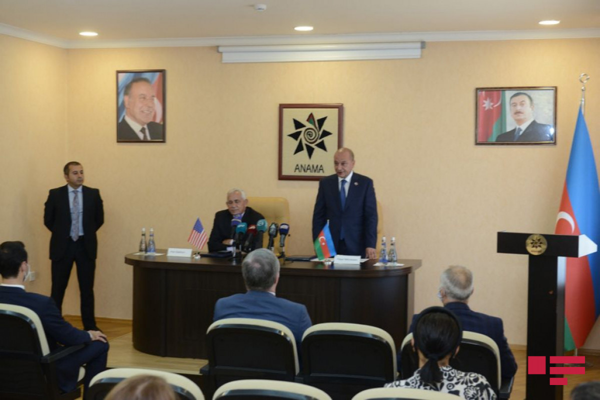 председатель Правления Агентства по разминированию территорий Азербайджанской Республики (ANAMA ) Вугар Сулейманов.
