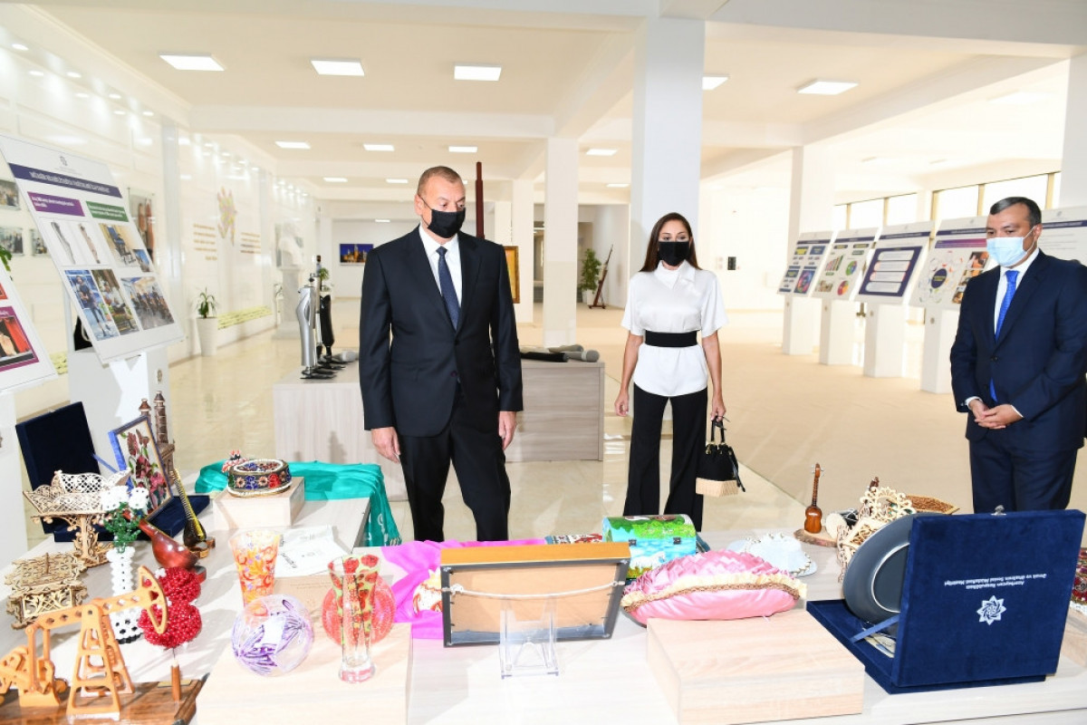 President Ilham Aliyev and Mehriban Aliyeva presented apartments and cars to families of martyrs and heroes of Patriotic War-UPDATED 