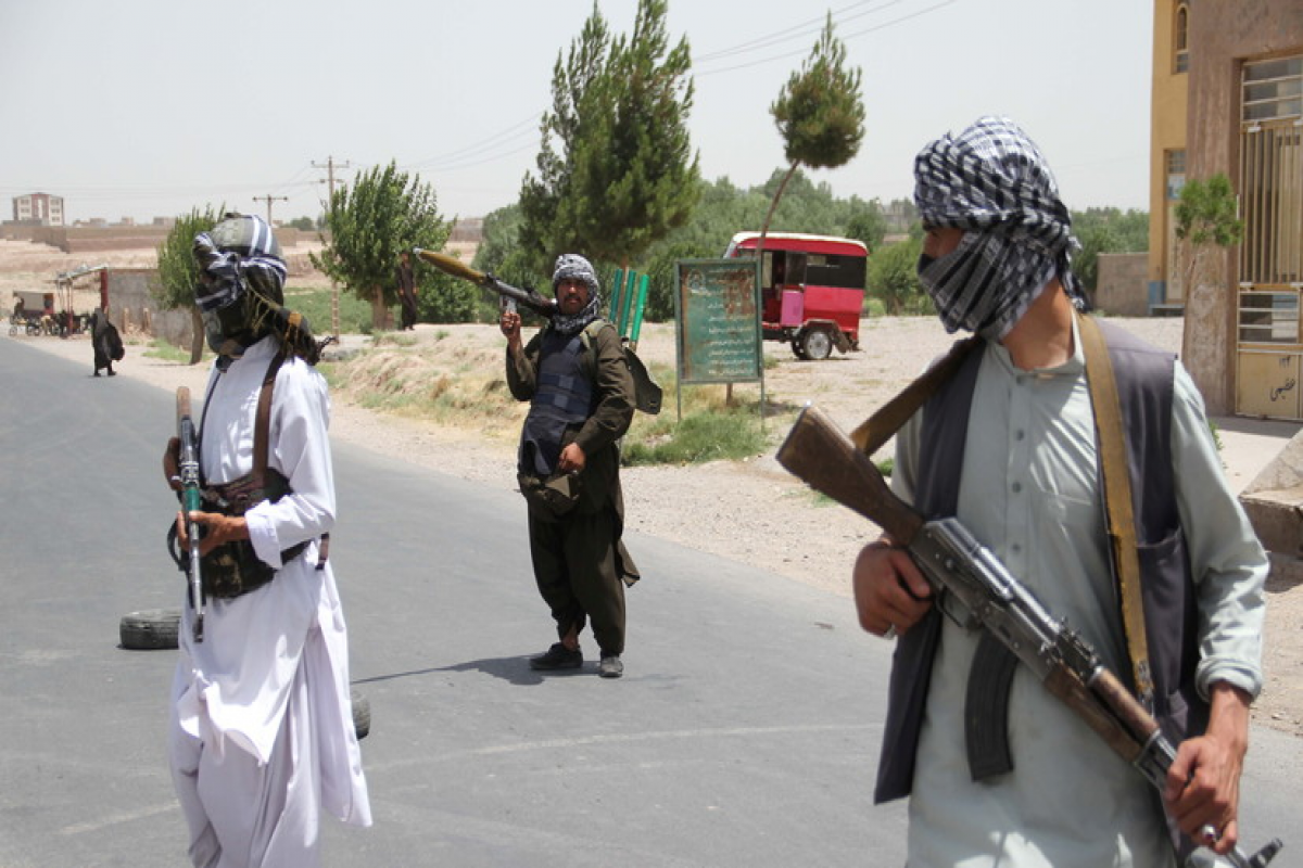 "Талибан" разместил дополнительные силы у аэропорта Кабула