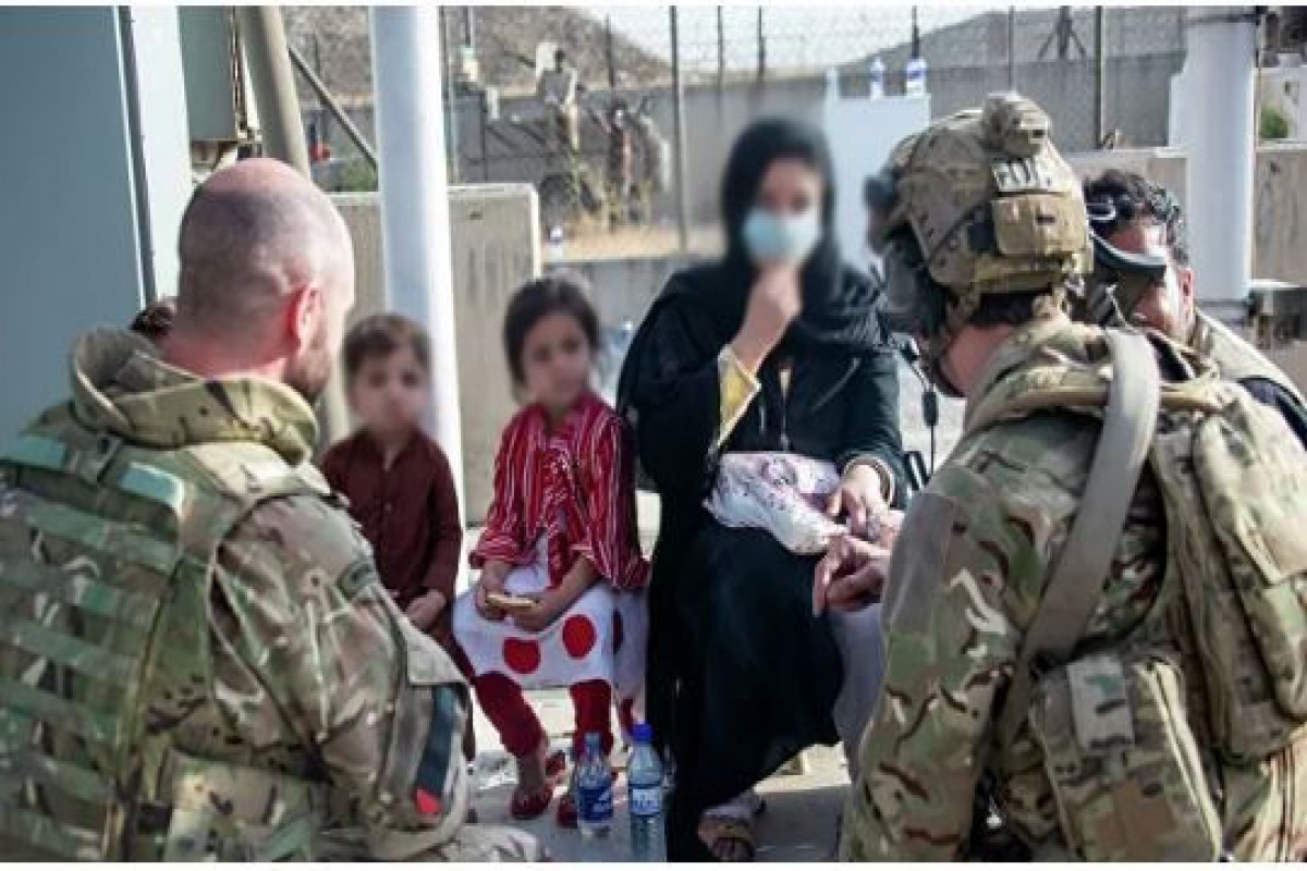 Последний самолет с британскими военными покинул Кабул