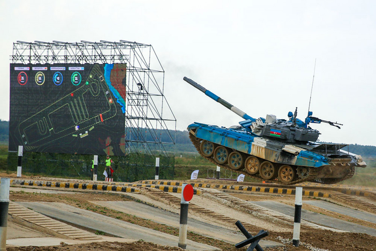 Азербайджанские танкисты прошли в полуфинал конкурса «Танковый биатлон»-ВИДЕО 