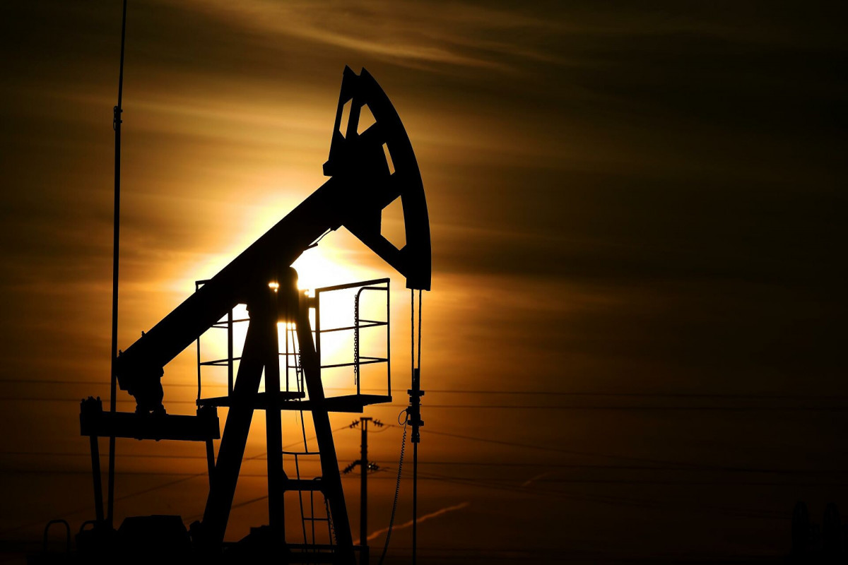 Цена нефти Brent упала ниже 68 долларов за баррель впервые с 23 августа