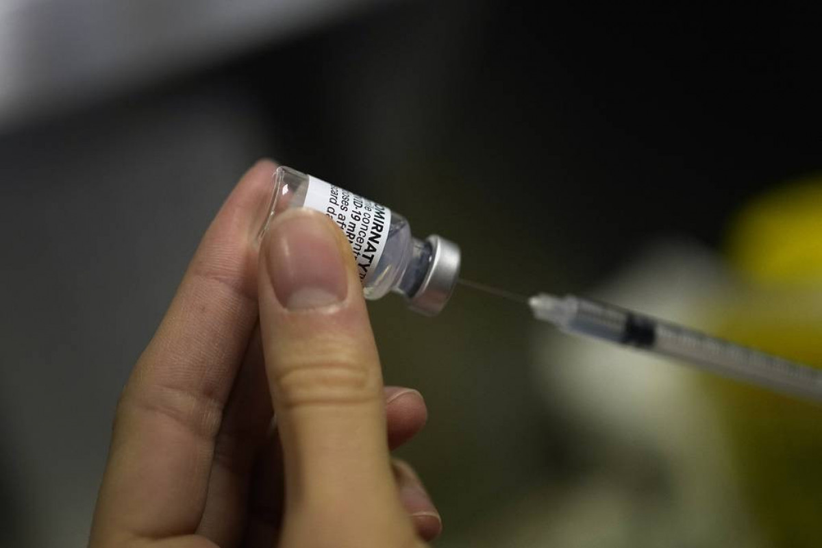 В мире сделали более 8 млрд прививок от коронавируса
