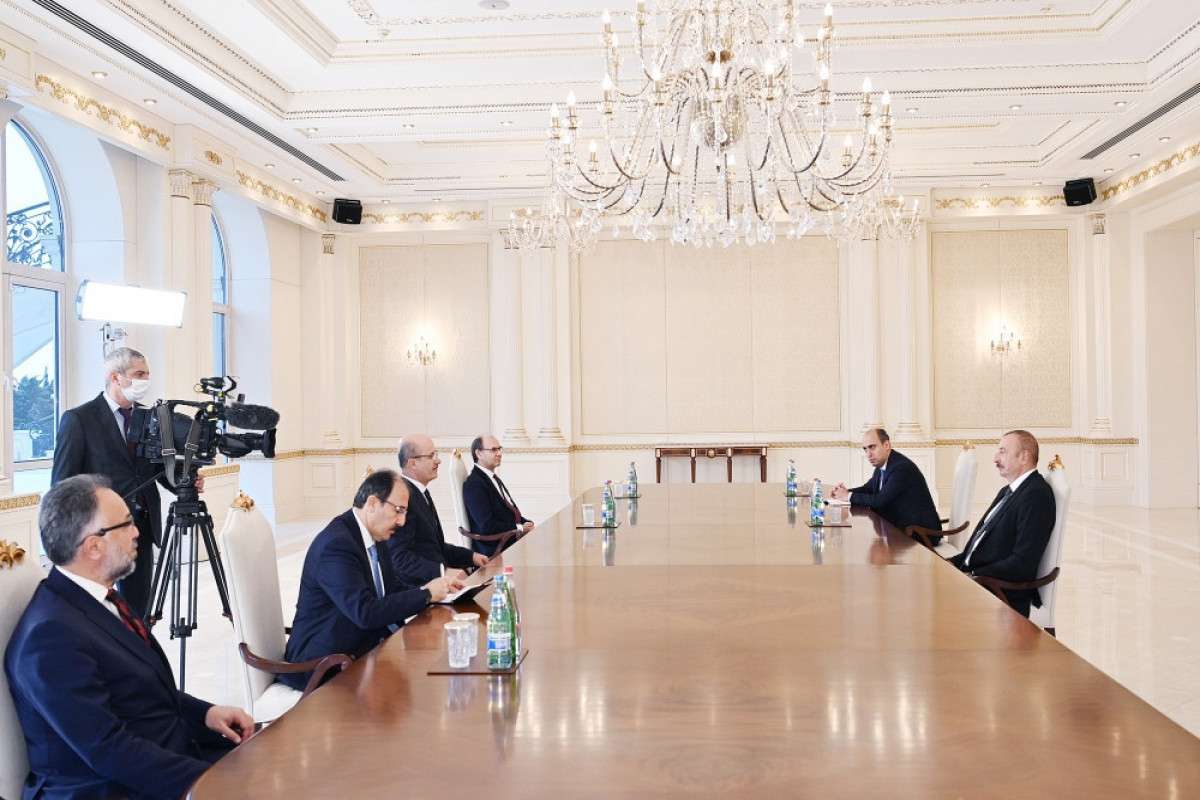Президент Ильхам Алиев принял председателя Совета высшего образования Турции