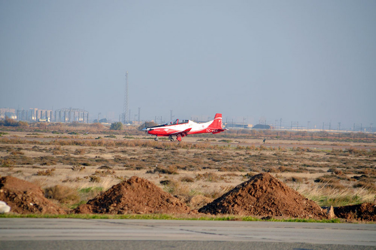 В Азербайджане прошли испытания  турецкого учебного самолета «Хуркуш»