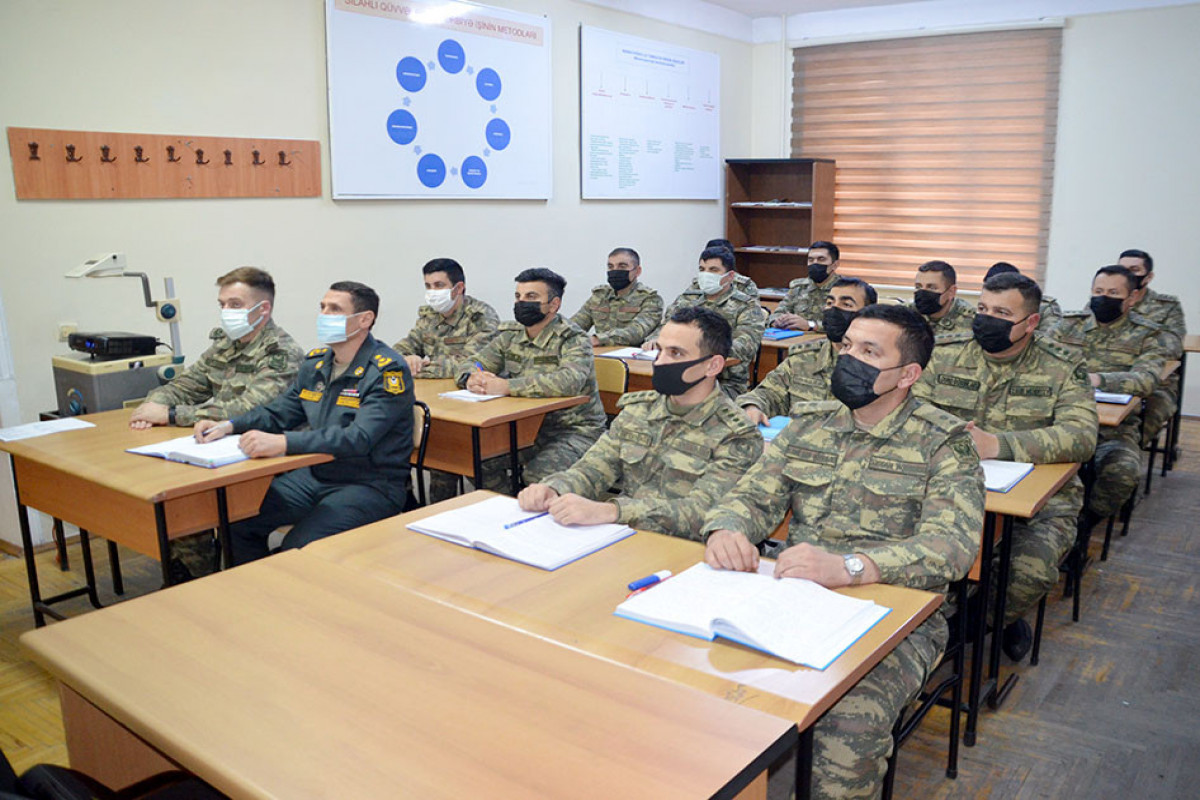 Azərbaycan Ordusunun Təlim və Tədris Mərkəzində seminar