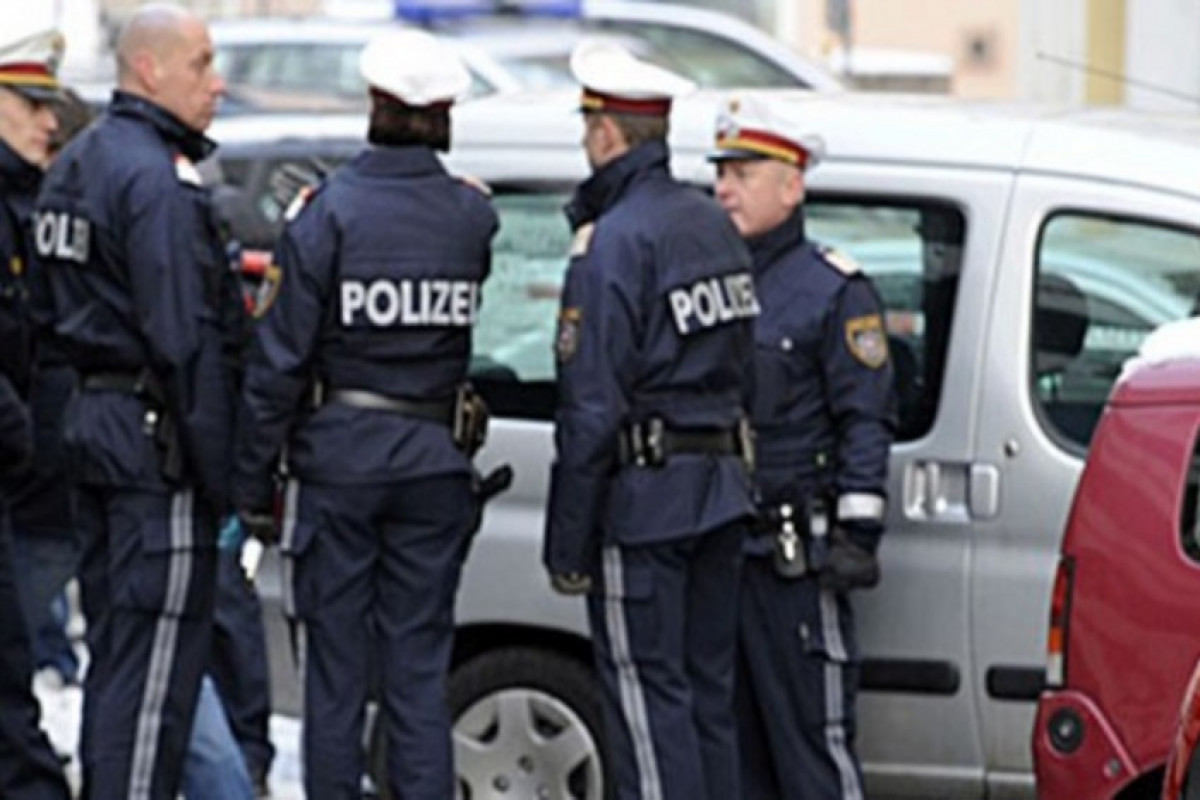 Полиция обнаружила тела пяти человек в жилом доме недалеко от Берлина