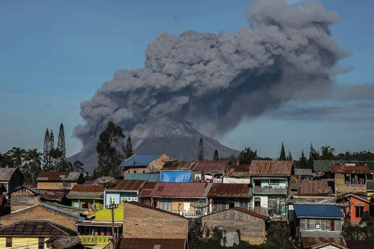 вулкан в Индонезии