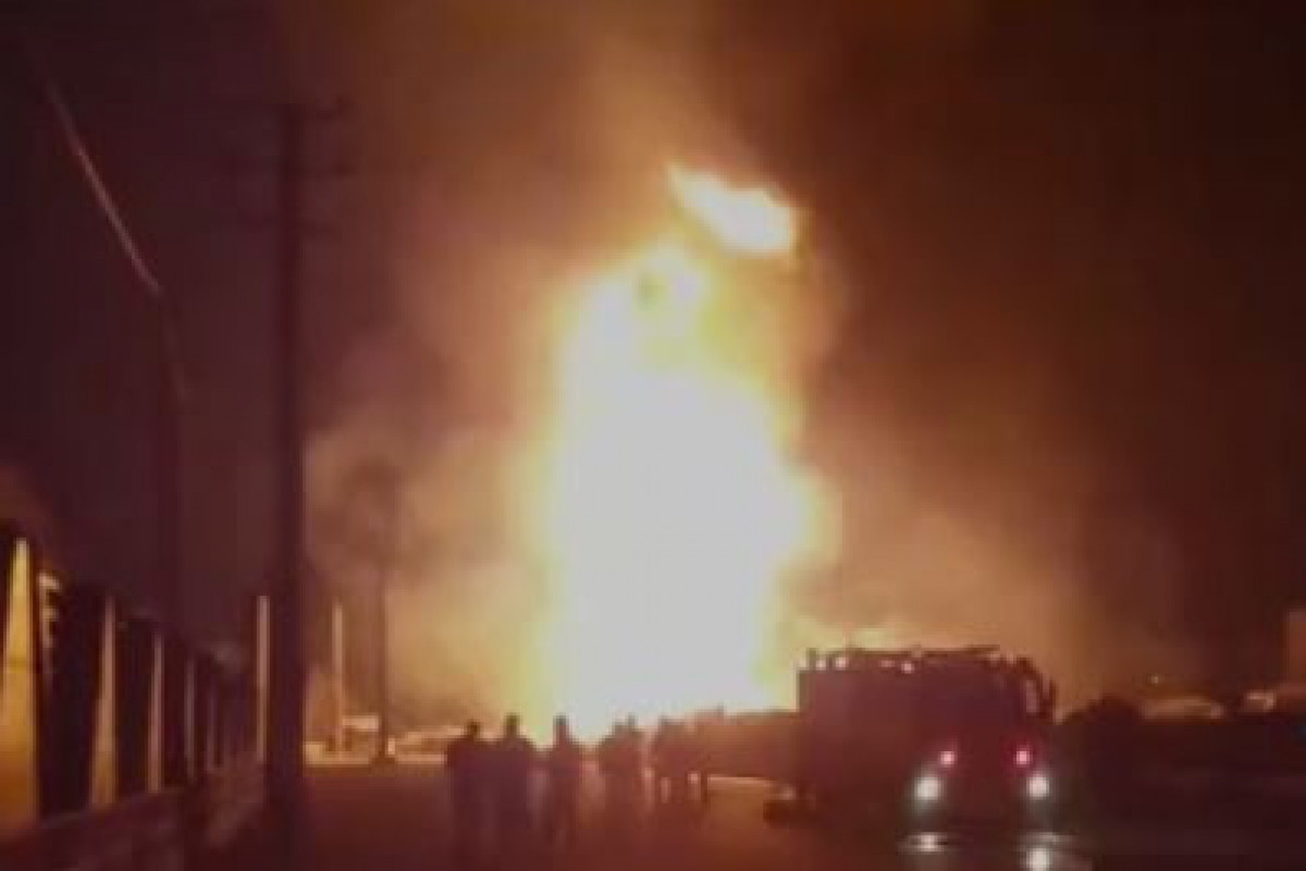 В Тегеране потушили сильный пожар на газопроводе  -ОБНОВЛЕНО 