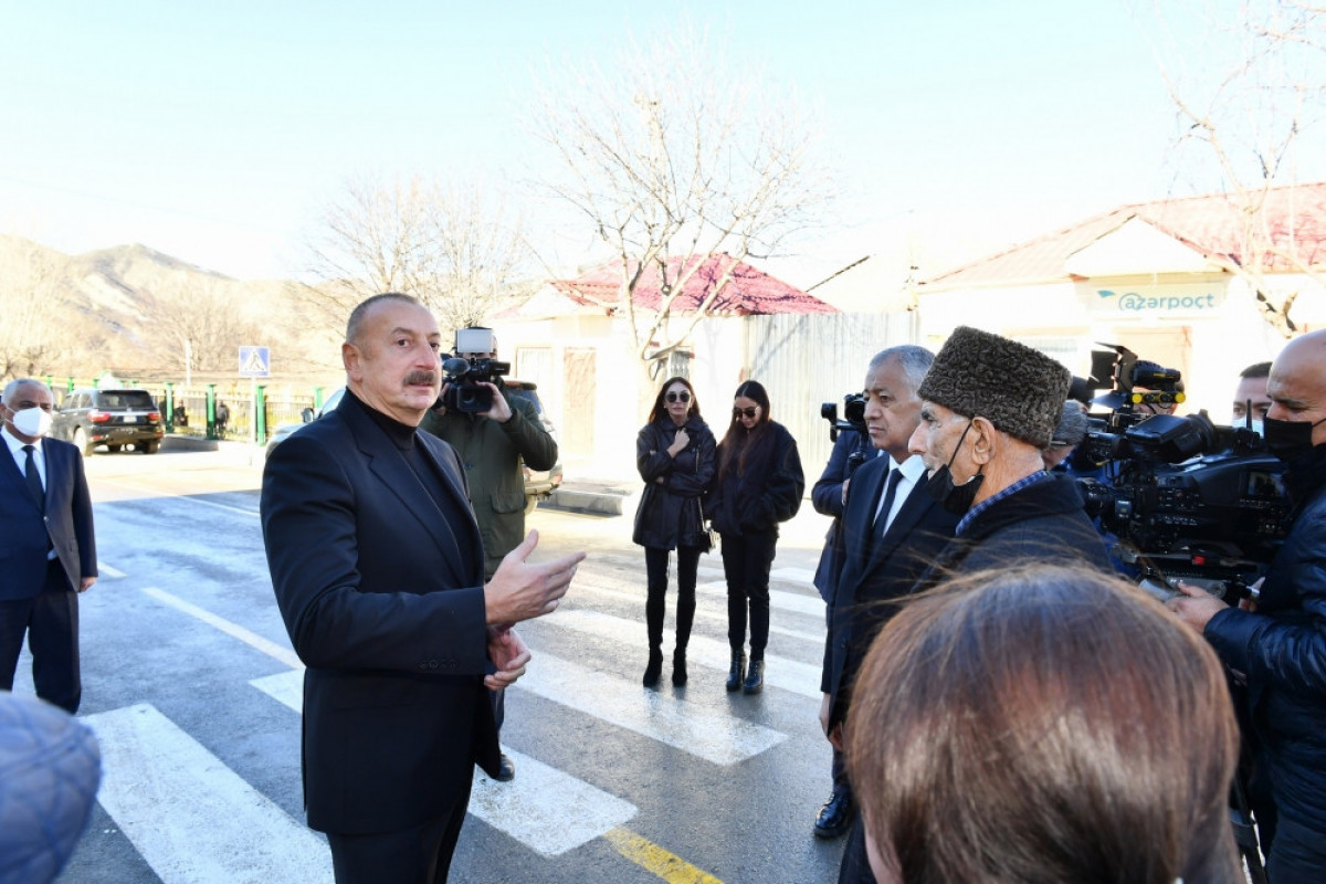 President Ilham Aliyev and First Lady Mehriban Aliyeva viewed renovation work carried out in Gonagkand settlement, Guba