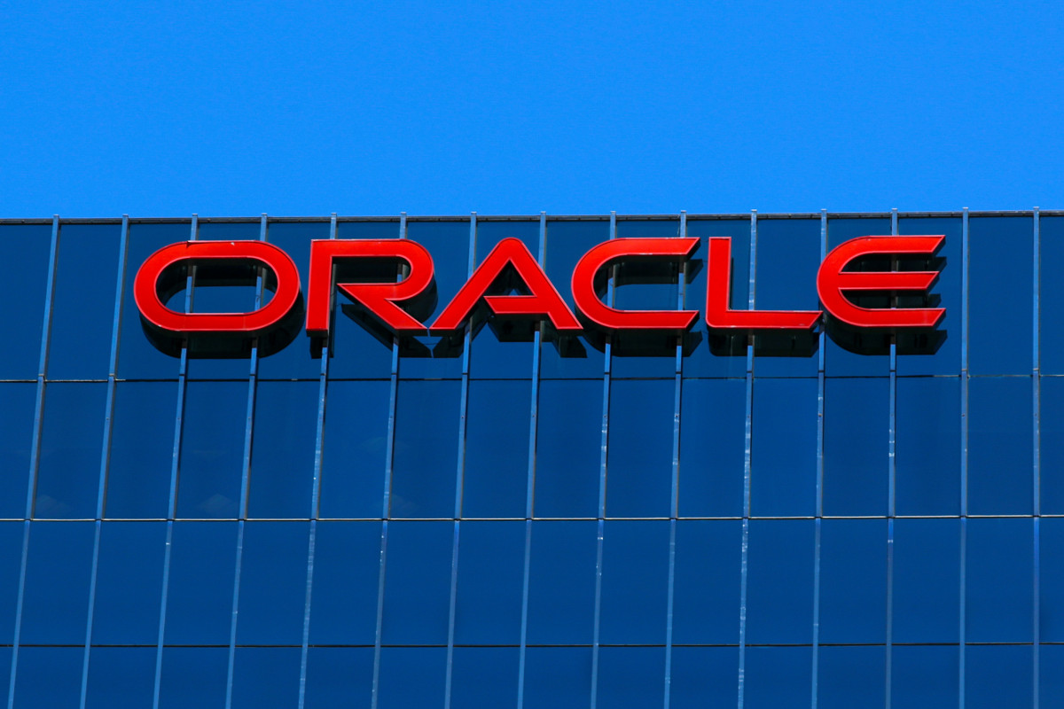 "Oracle" II maliyyə rübündə xalis zərərlə üzləşib
