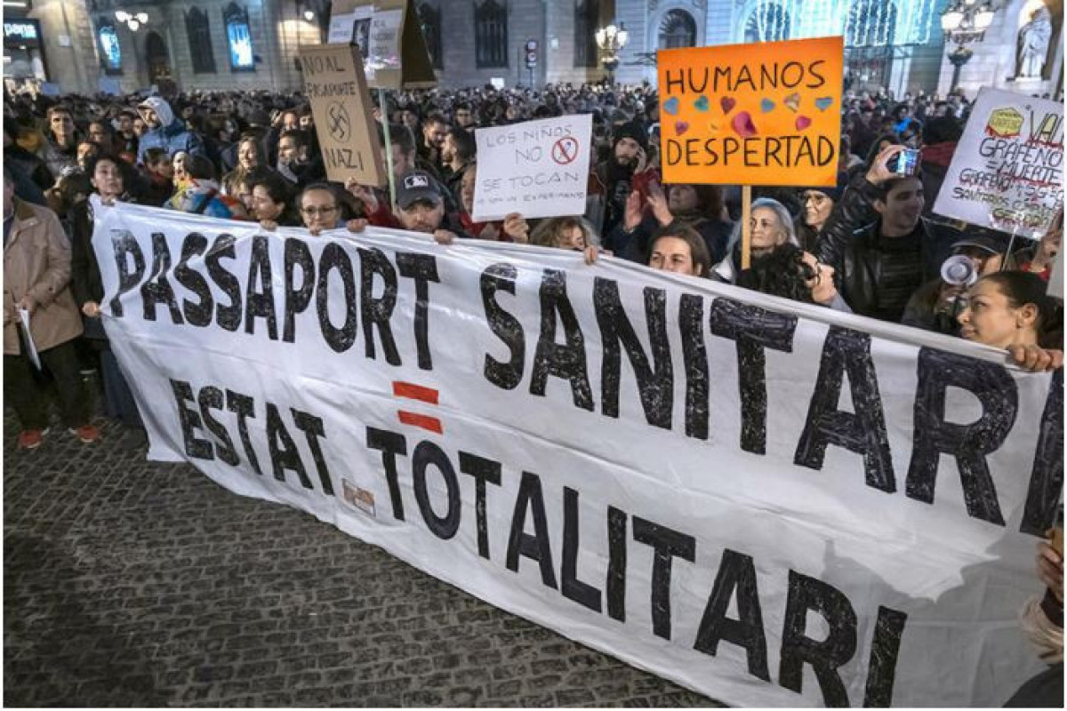 İspaniyada COVID-19 pasportlarına qarşı etiraz aksiyası keçirilib