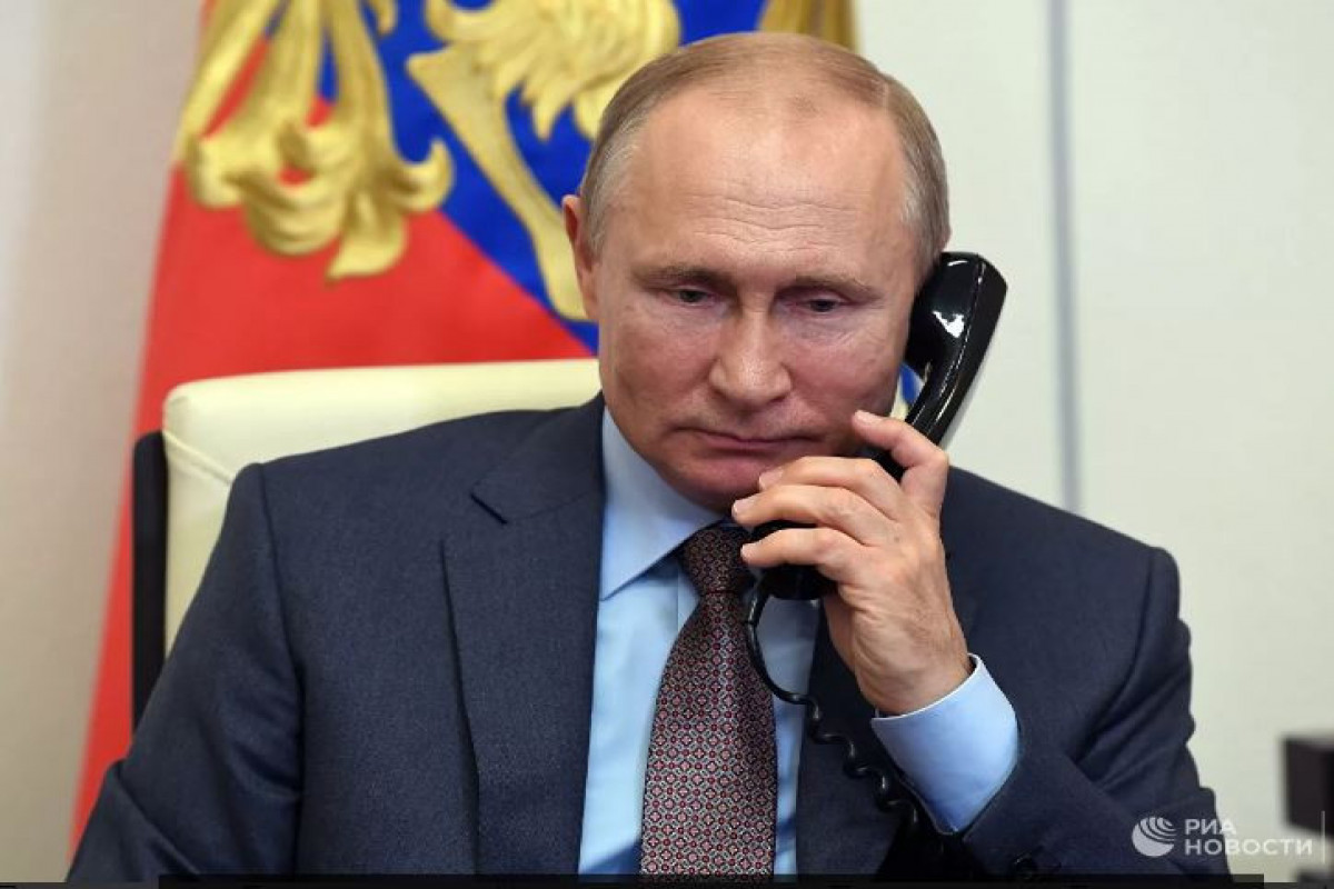 Vladimir Putinlə Boris Conson arasında telefon danışığı olub