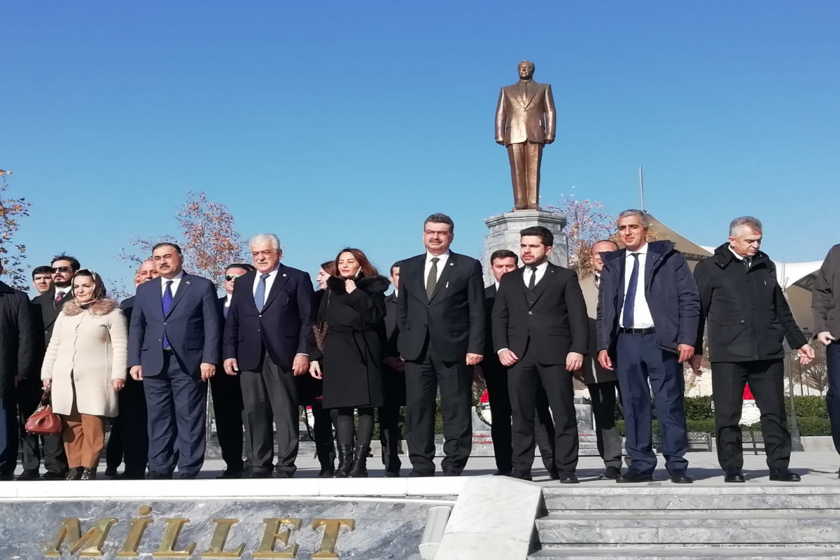 Ankaranın Heydər Əliyev Parkında anım mərasimi keçirilib