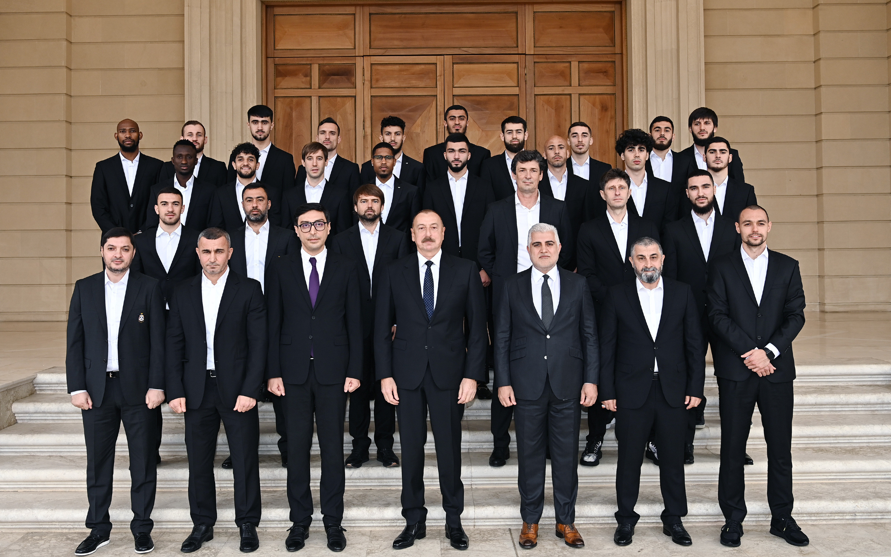 Prezident İlham Əliyev "Qarabağ" futbol klubunun üzvlərini qəbul edib - YENİLƏNİB 