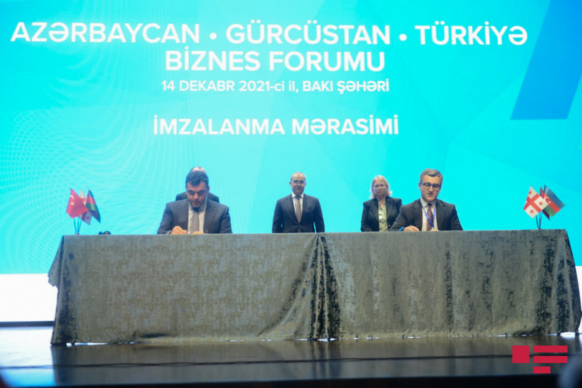 Azərbaycan, Gürcüstan və Türkiyə arasında beş sənəd imzalanıb - FOTO  - YENİLƏNİB 