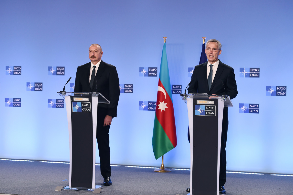 President of Azerbaijan Ilham Aliyev and NATO Secretary-General Jens Stoltenberg h