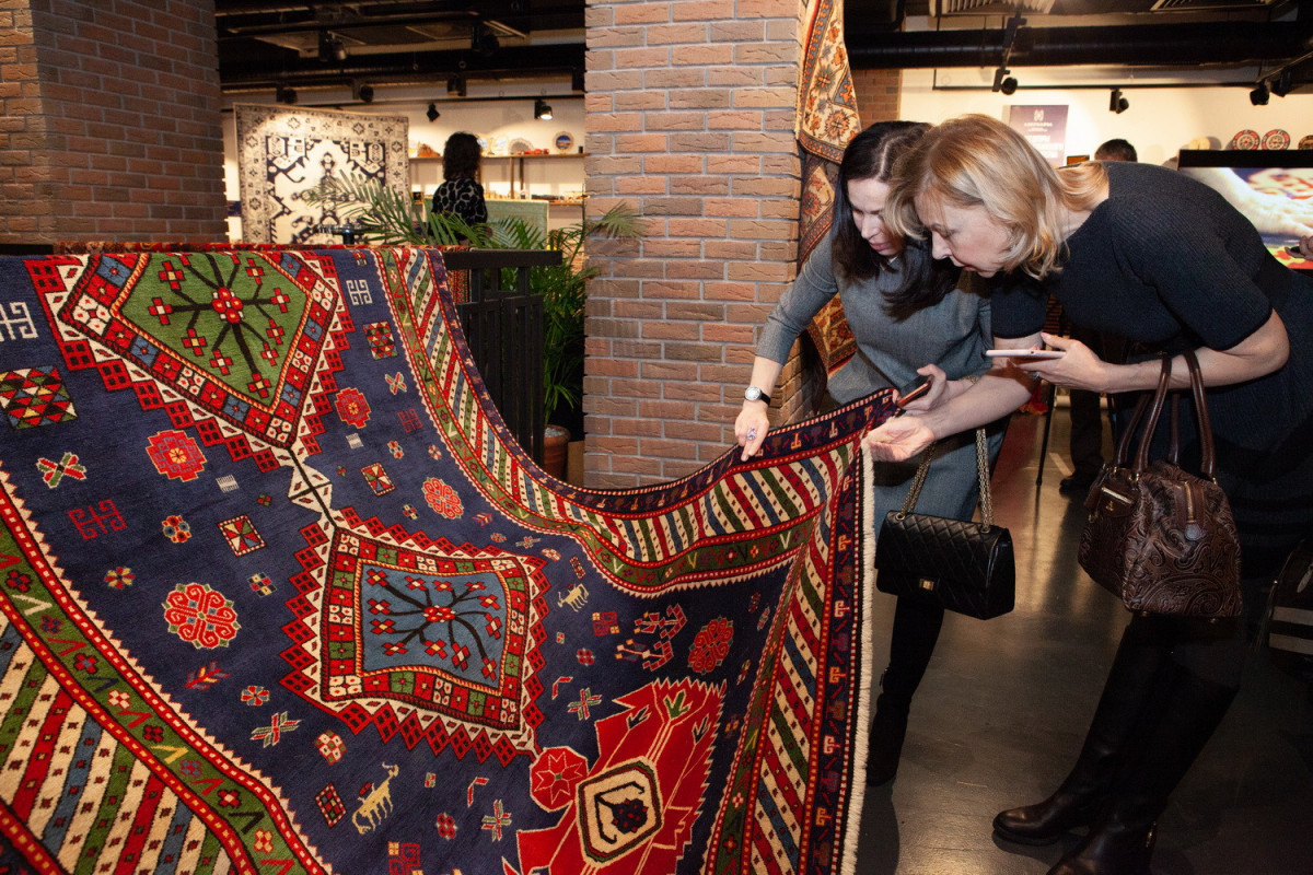 Moscow hosts National night dedicated to Azerbaijani carpets
