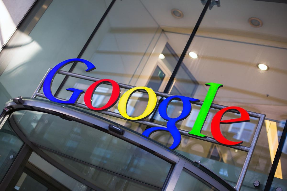 "Google" peyvənd olunmayan əməkdaşlarını işdən çıxarmaqla hədələyib