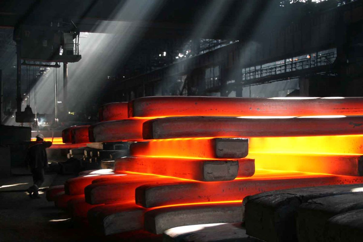 Azərbaycanda metallurgiya sənayesində istehsal 19% artıb - CƏDVƏL 