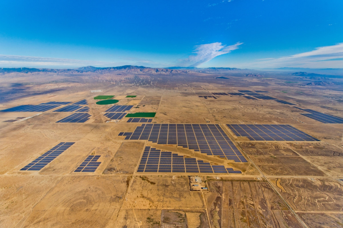Azərbaycandakı günəş elektrik stansiyaları istehsalı 16% artırıb