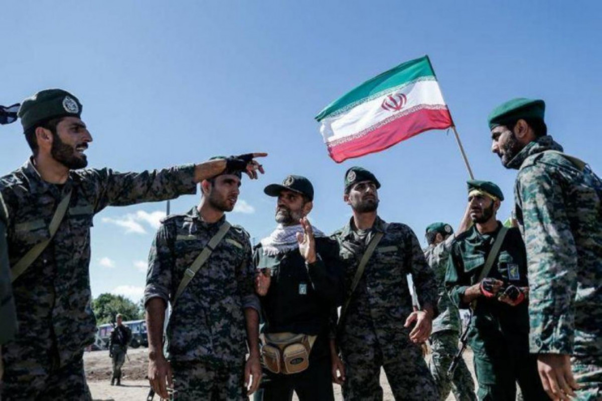 İran ordusu “Böyük Peyğəmbər-17” adlı hərbi təlimlərə başlayıb