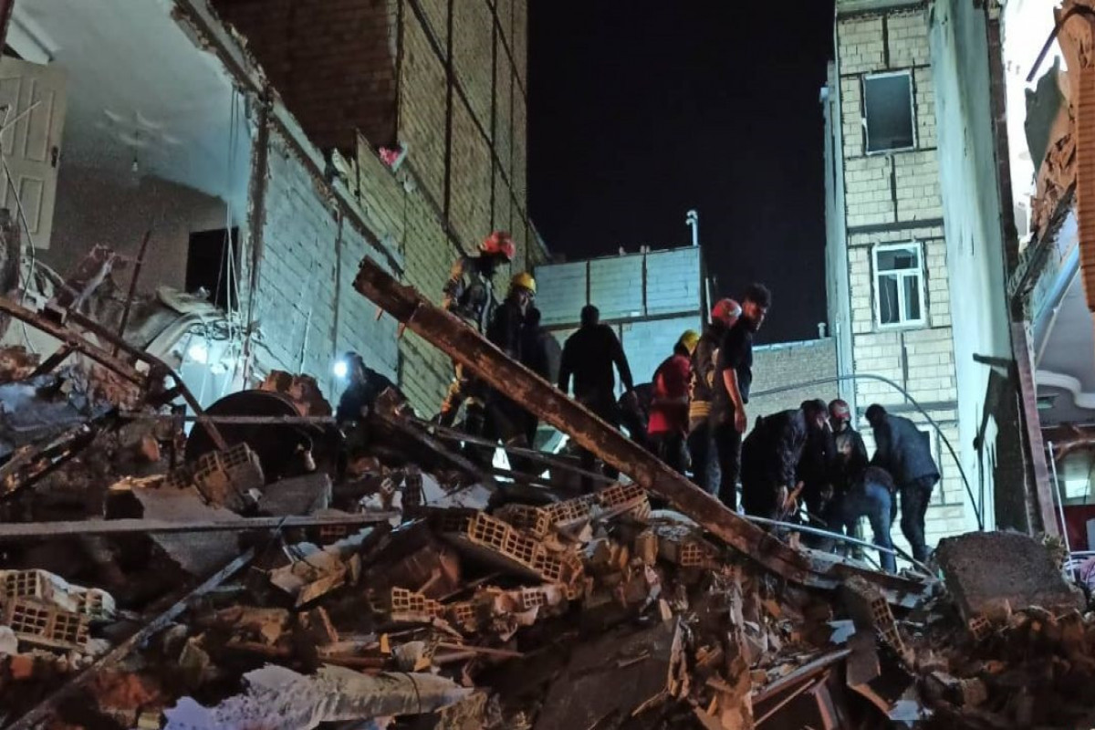 Five-storey building collapsed in Tabriz, twelve people injured