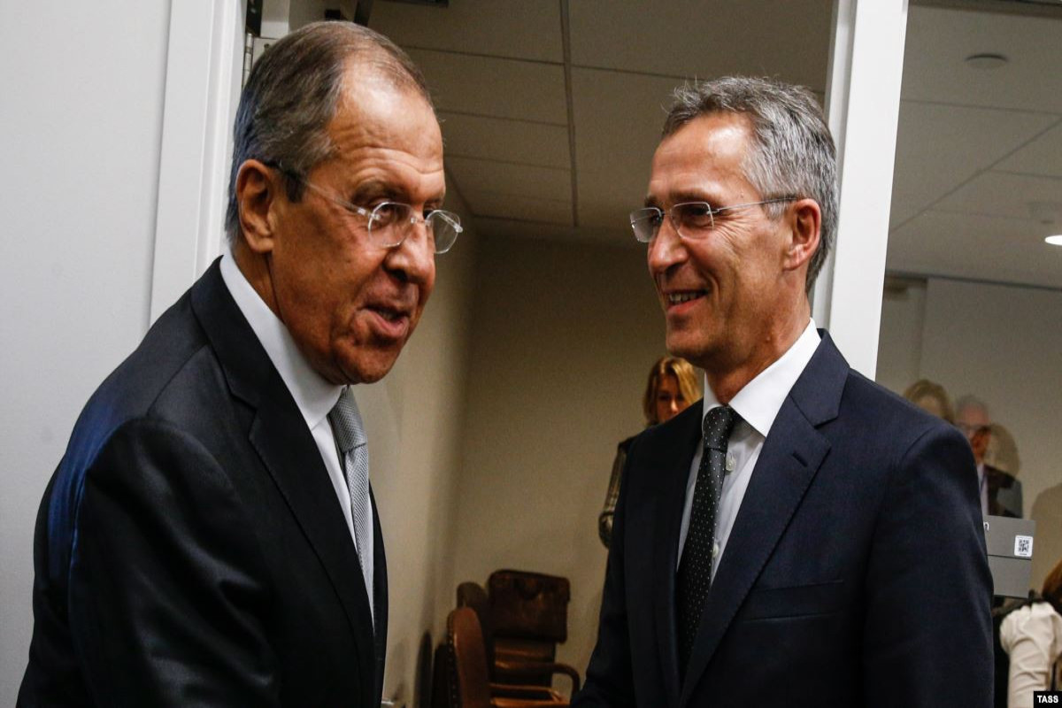 Sergey Lavrov, Yens Stoltenberq