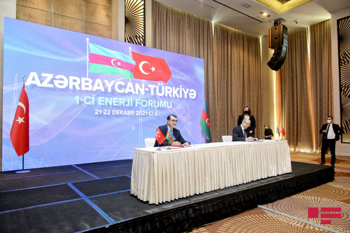 Azerbaijan and Turkey sign 5 documents
