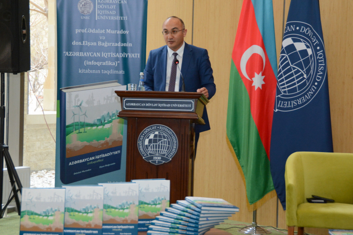UNEC-də “Azərbaycan iqtisadiyyatı” kitabının təqdimatı olub - FOTO 