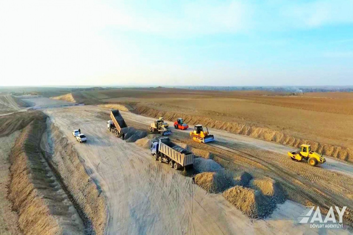 Construction of Ahmadbayli-Fuzuli-Shusha highway rapidly continued-PHOTO 